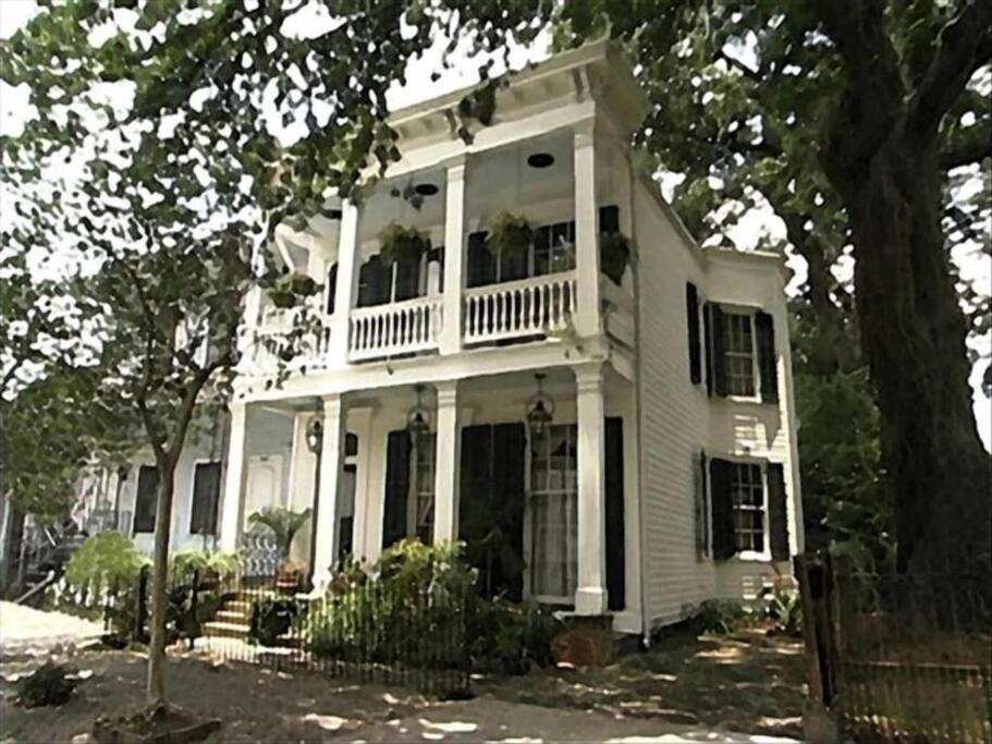 Holiday home La Maison Carondelet